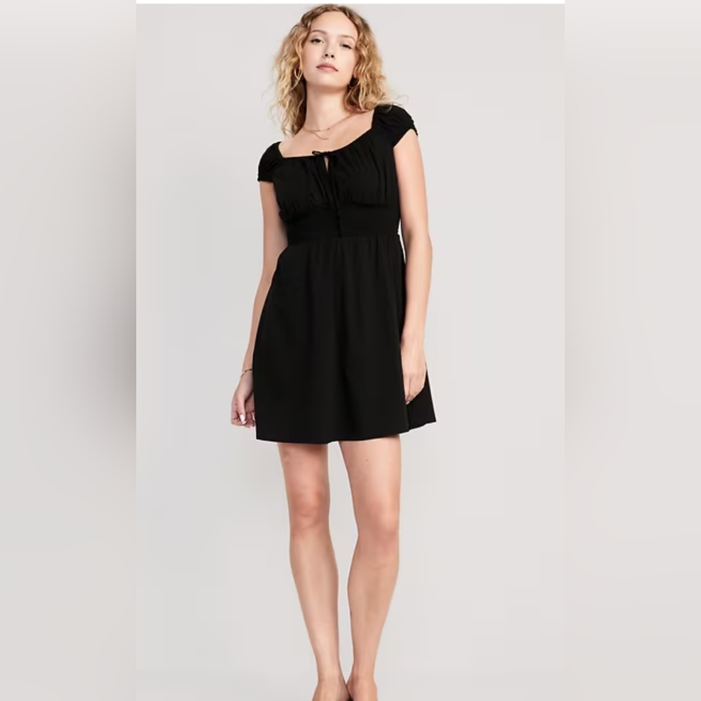 NWT Old Navy Black Waist Defined Mini Dress SP